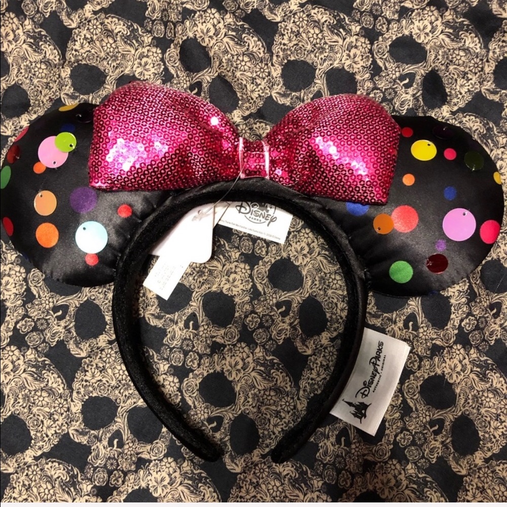 Minnie Mouse colorful polka dots ears